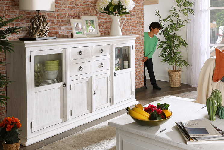 Weiße antike Sideboards Landhausstil