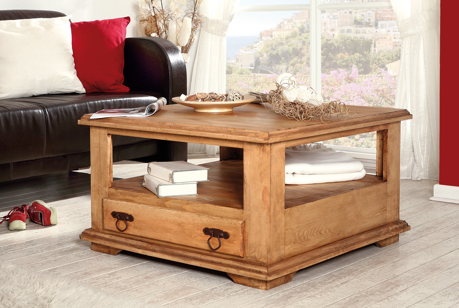 Quadratischer Couchtisch - Pinie Massivholz - Landhausstil aus Mexico - fertig montiert